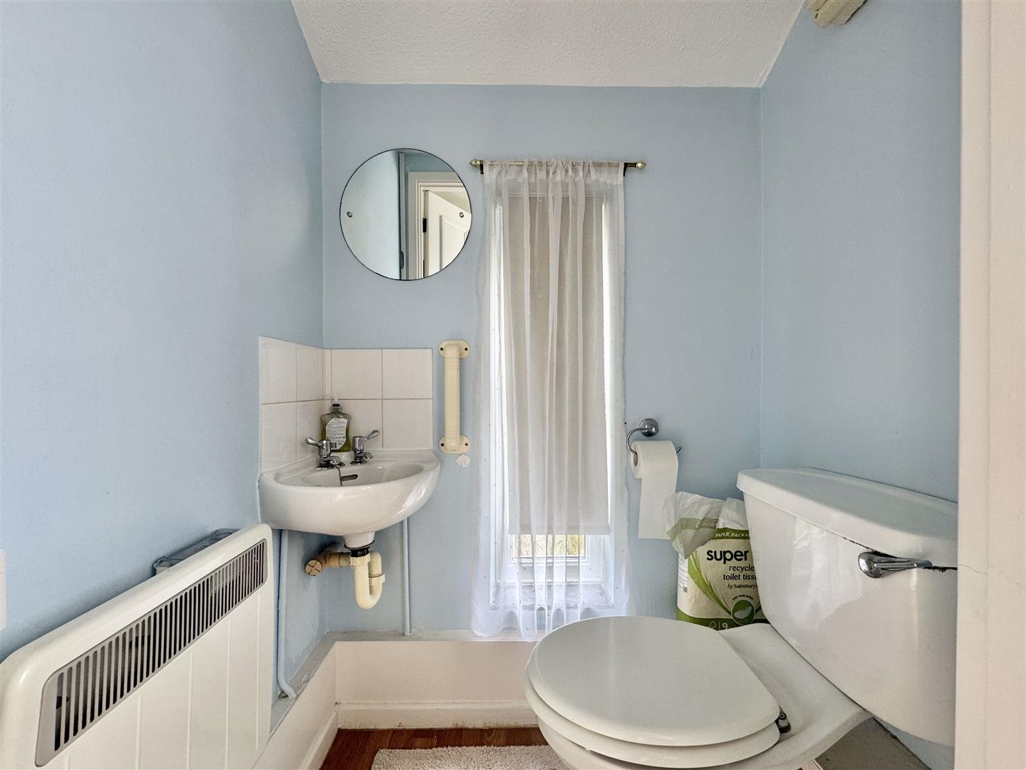 2 bed property in Redannick Lane, Truro